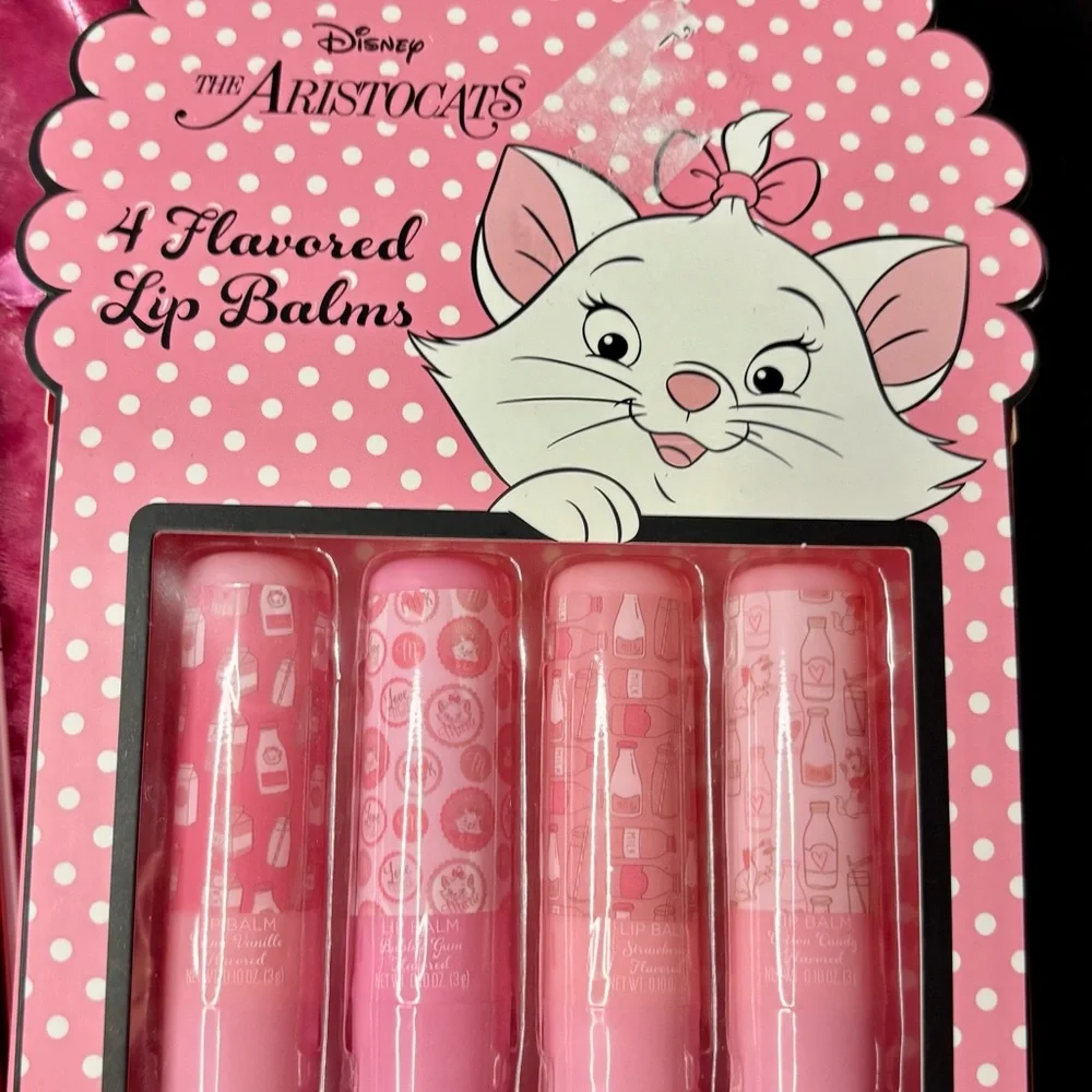 ARISTOCATS MAKEUP BUNDLE